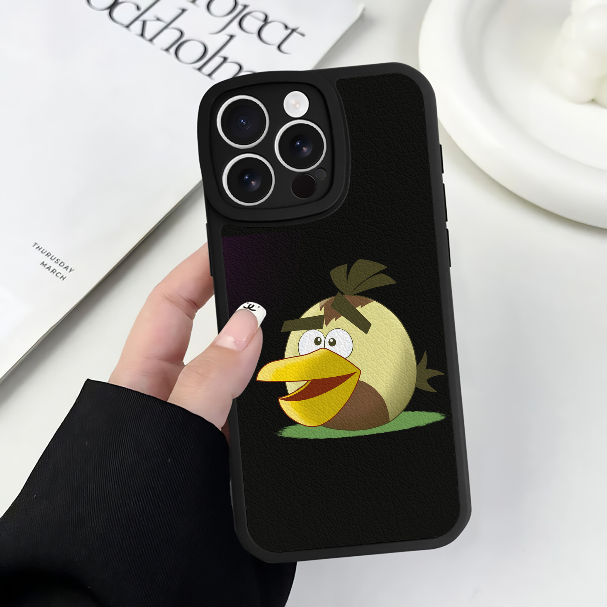 （画像用） Angry Birds アングリーバード 【iPhone 16シリーズ対応】シリコンスマホケース（レザー調） 材質：シリコン